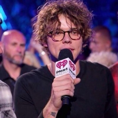 5S0SC0nfessions's profile picture. follow irwin.confessions on instagram and send her confessions plz:)