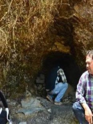 समाज की बौनी मा्यताओं, जहरीले अंधवि्वासो और आज के वेदना और