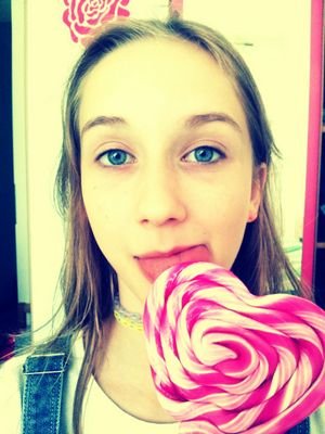 Emilypfudorfail's profile picture. 