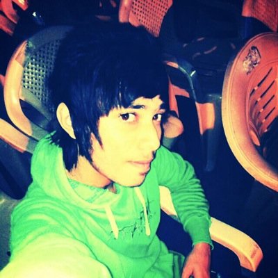 mOd3lL aNd aCt0r.!! fAlLoW m3,i'Ll fAlLoW y0u rIgHt bAcK.!!:-)