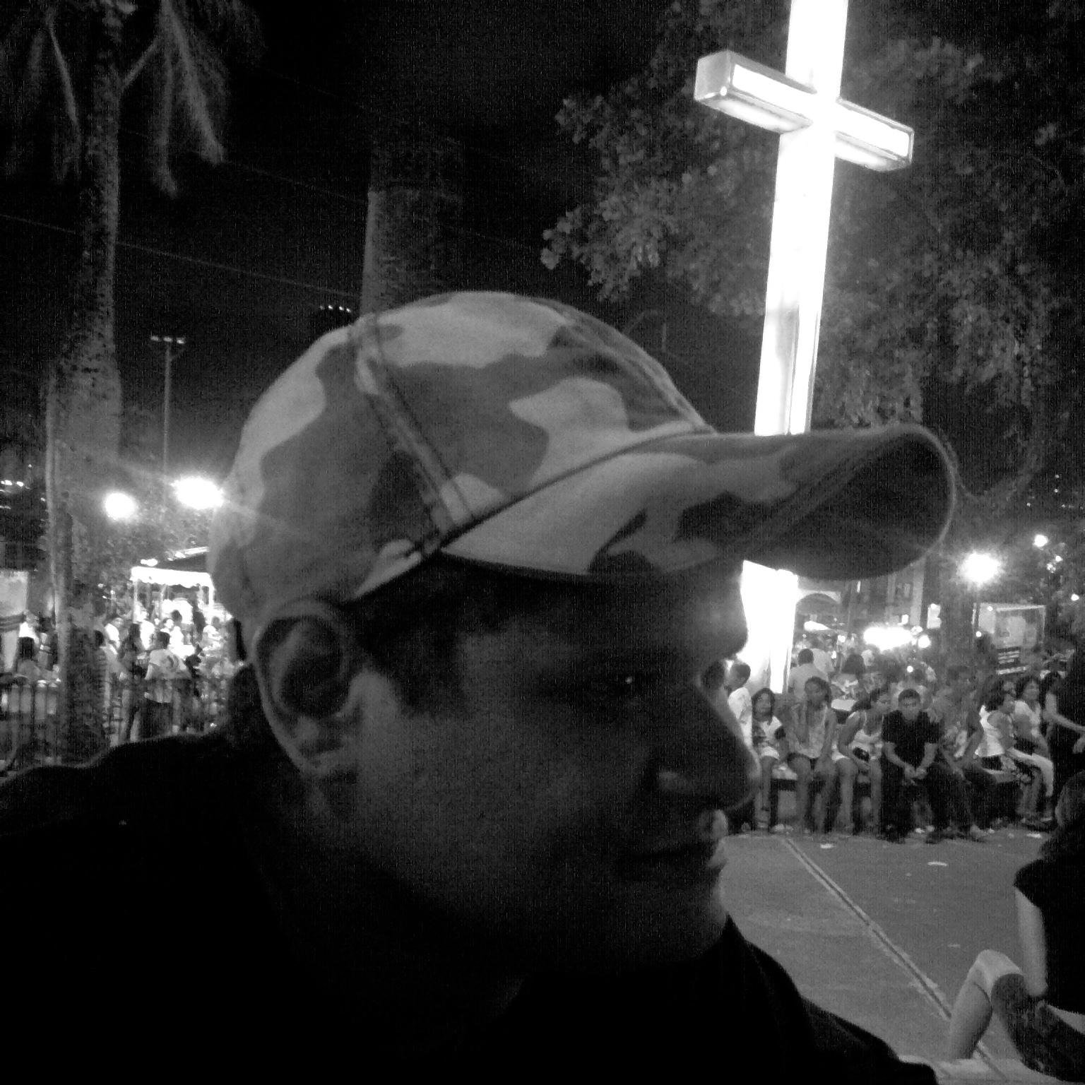 Quem é bom é livre, ainda que seja escravo.
Quem é mau, ainda que seja rei, é escravo, não de um único homem, mas de tantos senhores quantos sejam seus vícios.
