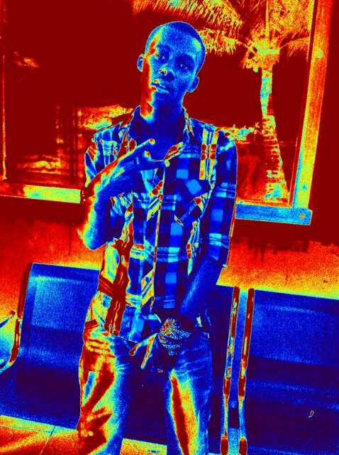 LadanRicros's profile picture. 