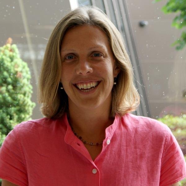 CaraMath's profile picture. 