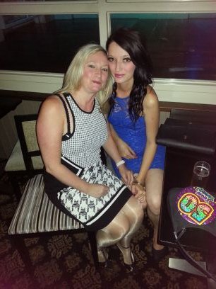 loving every part of my life fabulous career...one beautiful daughter and absoloutly amzaing family and friends xoxox