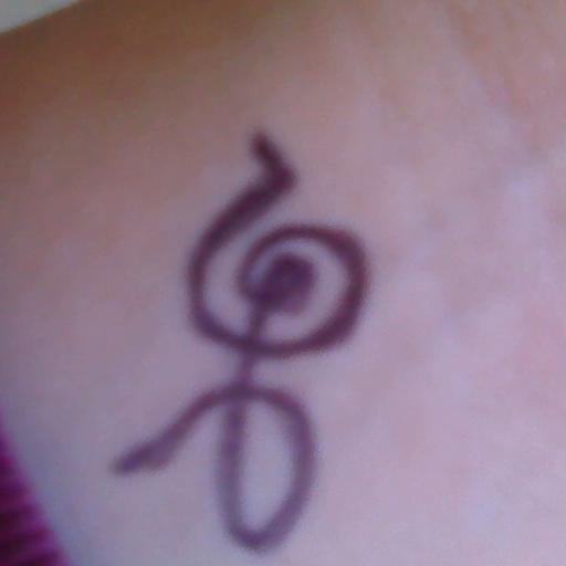 I am just an ordinary girl.  Love music.  Just be myself. Life as a VIP, 별빗, 小飞侠. & Sijeuni ^^