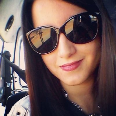 Estudiante de Química en UCLM. Me encanta disfrutar con mi gente. Madridista ^^ Hay que arrepentirse siempre de lo que no haces y jamas de lo que ya está hecho