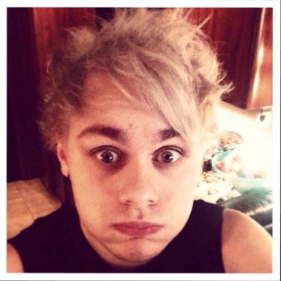 MGCisbaee's profile picture. Michael Gordon Clifford is bae!