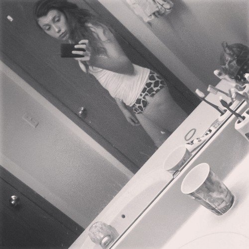 Follow me lesbian y'all special and yea hmu on kik its_Ashdon_bitch and instagram fuk_my_life134