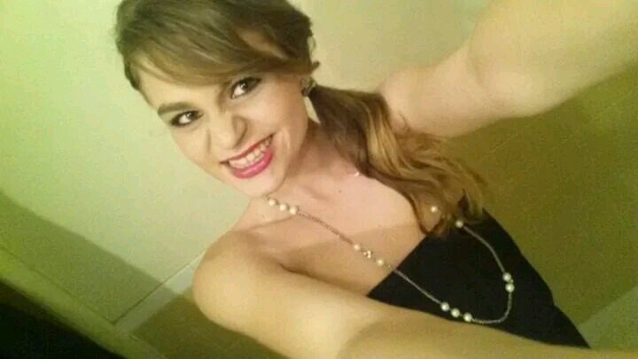 My name is Sadie (: Ive been with the love of my life for 2 years! Follow me!!
