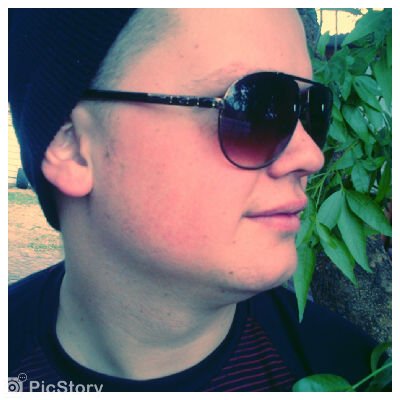 Proud Sharks & Liverpool supporter ||Low Tolerance for bullshit || Adrenaline Junky || RESPECT ME & I'LL RESPECT YOU || @Kita6701 ♥u
