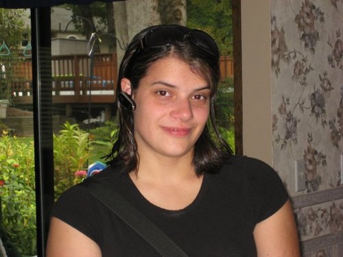 Emma2487's profile picture. 