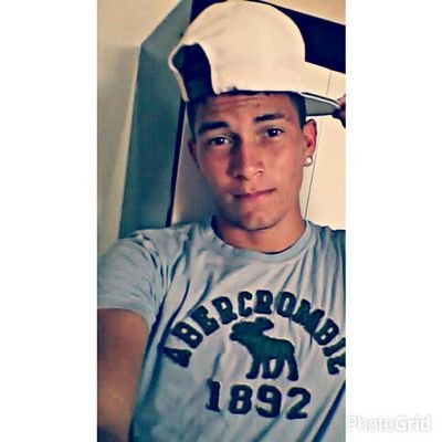 - insta @Davi_munez
- Snapchat : Davi_Munez
- Futebol 
- Mulheres Inteligentes