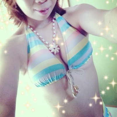 お酒好き! TUBE好きですが、最近はめっきりLIVEにも行けず、カラオケで歌うしかない的なぁ(笑) そして、ネコだぁいすき♪フーリスキー
フォロワージャンジャン宜しくです!