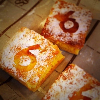 六角橋商店街仲見世通りに2014年9月23日にオープン致しました。フランス伝統のパンからアンパンまで様々なパンとの出会いをお楽しみ下さい。営業時間：9:30〜19:00売切れ迄、不定休、Instagramやってます。 http://t.co/KtKLwrtING