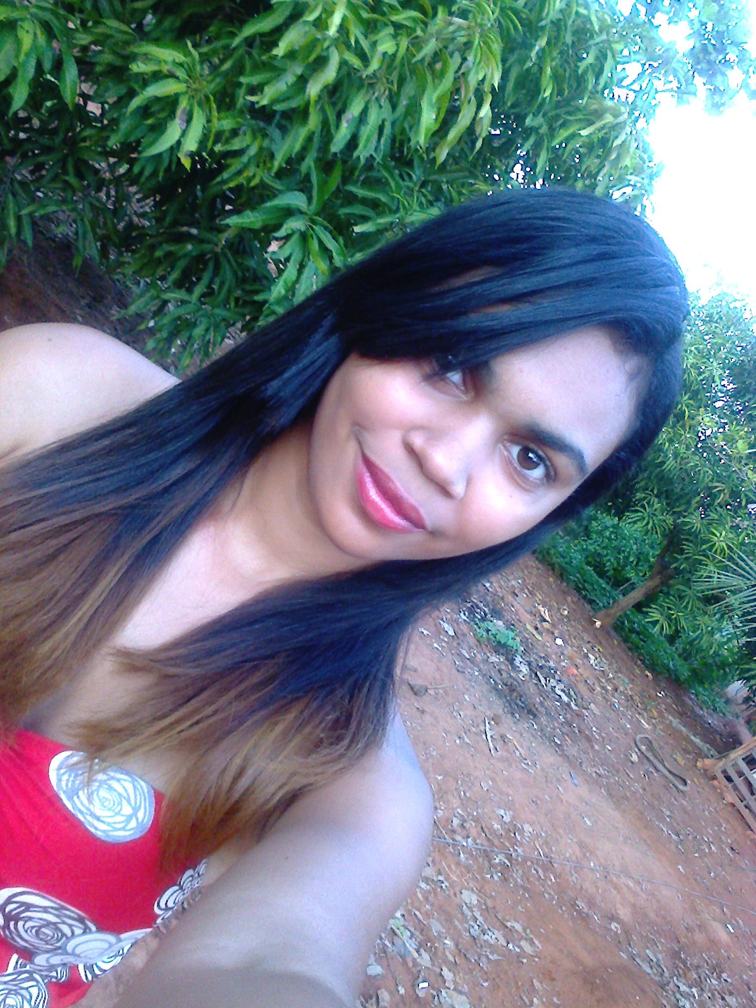 Não existe o caminho para a felicidade; a felicidade é o caminho!