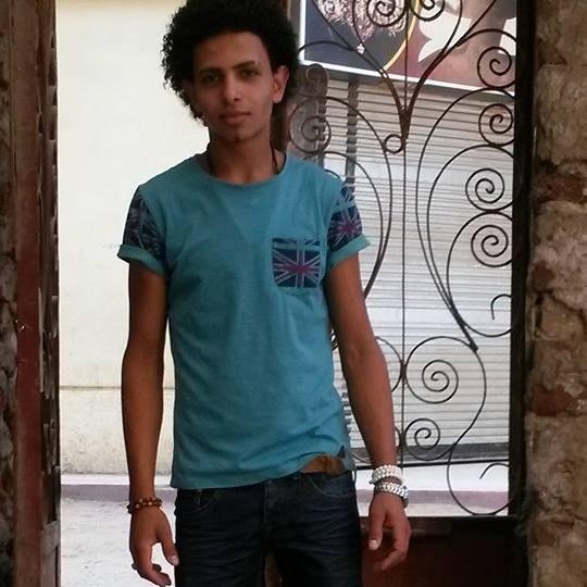 أنأأ جوجو . =DD .. من دسوق .. كفر ألشيخ .. عمرديأأب .. عأيش بقأألى 19 سنه ='D وأت سأأأب :: 01270034922