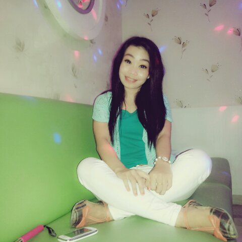 meri_ades Profile Picture