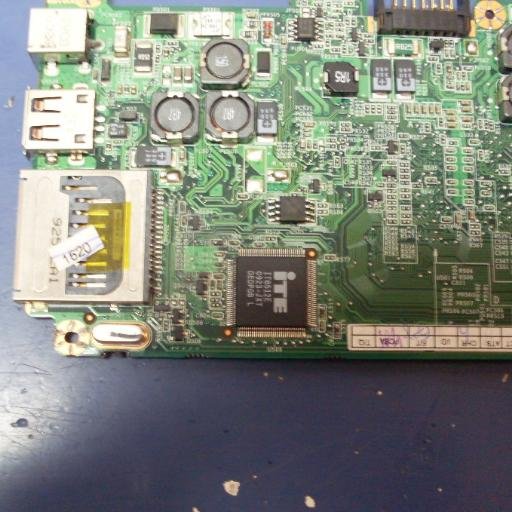 Service Komputer & Laptop Panggilan Ke Rumah atau Kantor - Jakarta. Terima Instalasi Server, Jaringan & Backup Data.