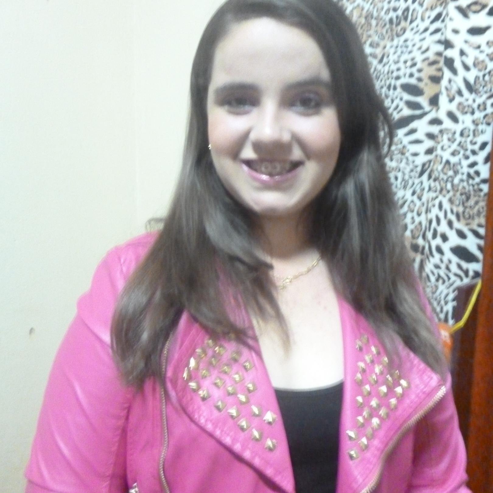 Fato sobre mim: Amoo ouvir músicas :-)