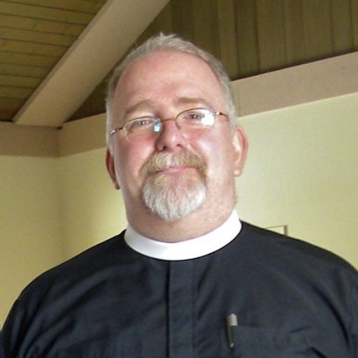 Husband, Dad, Priest, Author, Rector, Holy Cross Anglican, Chaplain @seasonshospice, Certified Apple trainer.