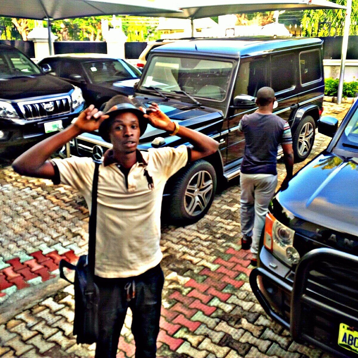 I.G.@TheReal_Cashy    Ent..| Song Writer |blogger/Producer /beat creator. Recording Artist CEO. #Realdopemusic entertainment  Bookings. -chisomcarter@yahoo.com