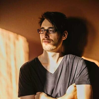Sr. UX Designer @respondent_io. Former UXer at @VarsityTutors, NobleSG and @sharpmachine.