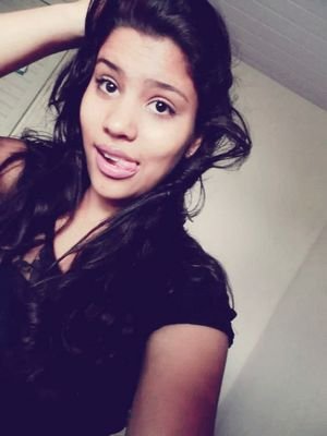 As Melhores Coisas Do Mundo Despenteiam o Cabelo.. Fazer Amor,  Pular,  Beijar,  Correr,  Brincar.. Tomara Que Seu Cabelo Esteja Uma Droga..