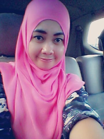 Mengagumi pria setia,bertanggungjawab,dan sllu mencintai wanita nya...