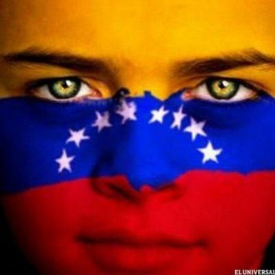 Abogado. El Exito en la vida consiste en seguir adelante, en 916.667 km 2 de puro caos. Soy Apolític@. Me gusta vivir en Democracia! Amo a mi pais!!