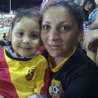 monse1007's profile picture. Me encanta la playa. la montaña, leer, escribir poemas , escuchar musica