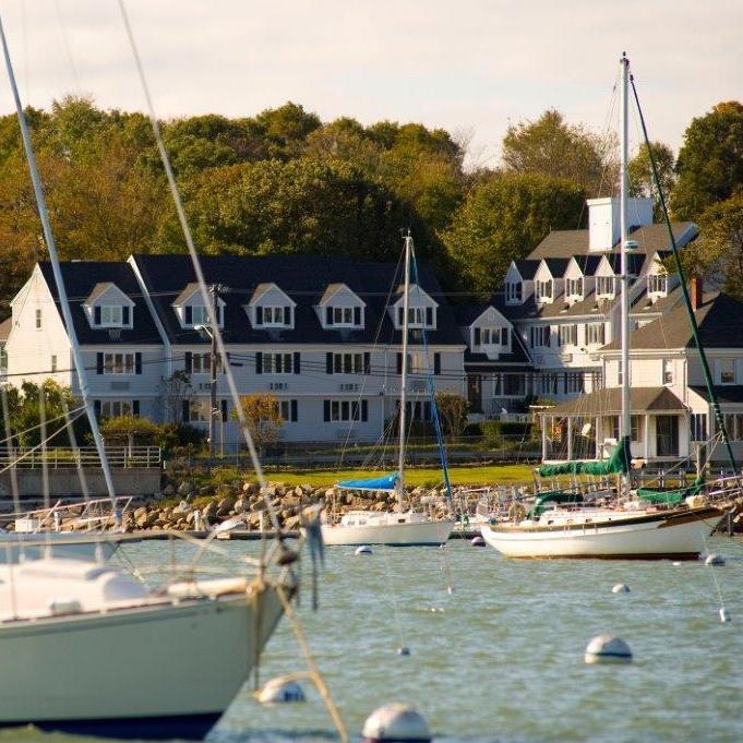 25 miles south of Boston, MA in historic  Scituate, The Inn has 29 spacious guest rooms all with views of the Harbor, walk to shops, restaurants, and activities