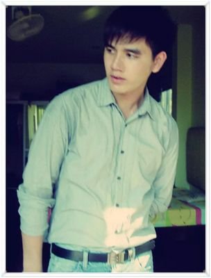 follow me = Kkkati
18yearold 
single