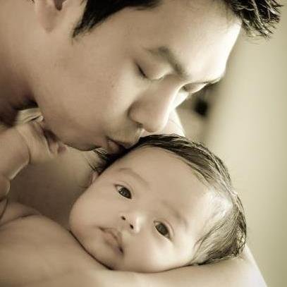 Musician, photographer, IT geek, entrepreneur and a rookie dad.