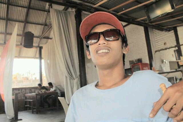 @dhek_lha