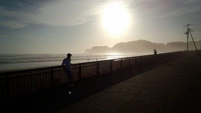 藤ヶ岡中☞湘工。プロレス・洋楽・洋画・邦楽はまぁまぁ・お笑い好き・モノマネはレパートリー多数・楽しい事大好き。