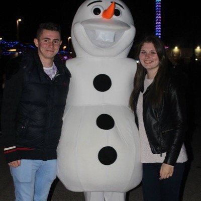 20 from solihull, but at uni in preston. Girlfriend: Megan McNally. Play cricket for Knowle and Dorridge, Garstang and Myerscough cricket accademy.