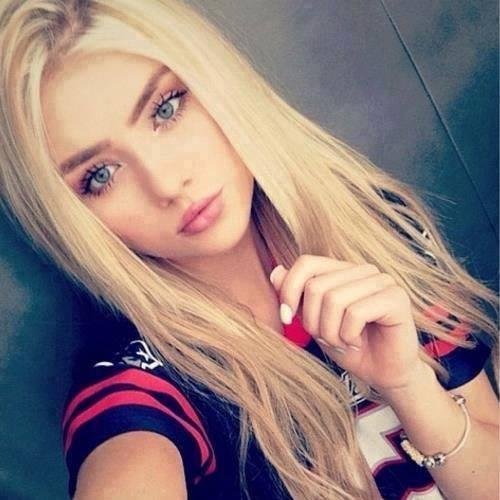 zozo19976's profile picture. ليسّ كُل مـآ أكتبهَ ~ حِكآيهٌ عَنْ وآقعيٌ إنمَآ هِيَ ( كلِمَآتٌ ) رآقَتٌ لِيً ... وقدَ يـحتَآجھَآ غِيري