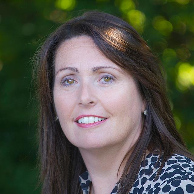 Irish Times Bestselling Author, Karen Power lives in #Waterford, #Ireland. Karen is a #Publicspeaker & facilitates #women's groups & #CreativeWritingCourses