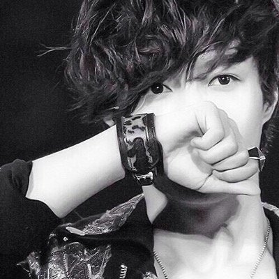 kpop81249030's profile picture. 新しいアカウント作りました^ ^
K-pop好きな人フォローお願いします^o^