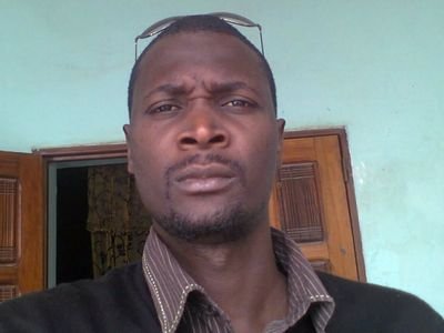 slt c aziz  jeune mauritanie desire correspondre et echangé avec les personnes sympas et ouverts. merci