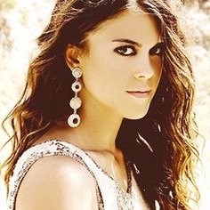 Hello My name is Paige I am a Talented Swimmer. I love Emily With all my heart I want to try and win her back. (PLL/AU) 18+