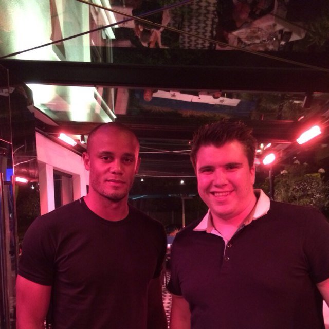 OfficiallyBig's profile picture. 