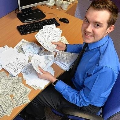 Senior News Reporter at the Walsall Advertiser. Got a story? Tweet me / call 01922 721111 / email: lee.kettle@cintamworth.co.uk