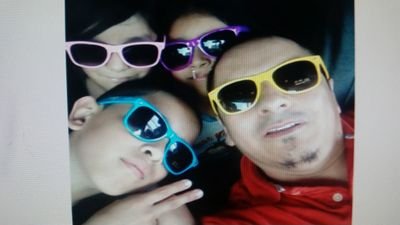 SOY MUY FELIZ GRACIAS A DIOS POR LA FAMILIA K TENGO,,,para saber de mi tienes k conoserme y darme la oportunidad de demostrarte como soy