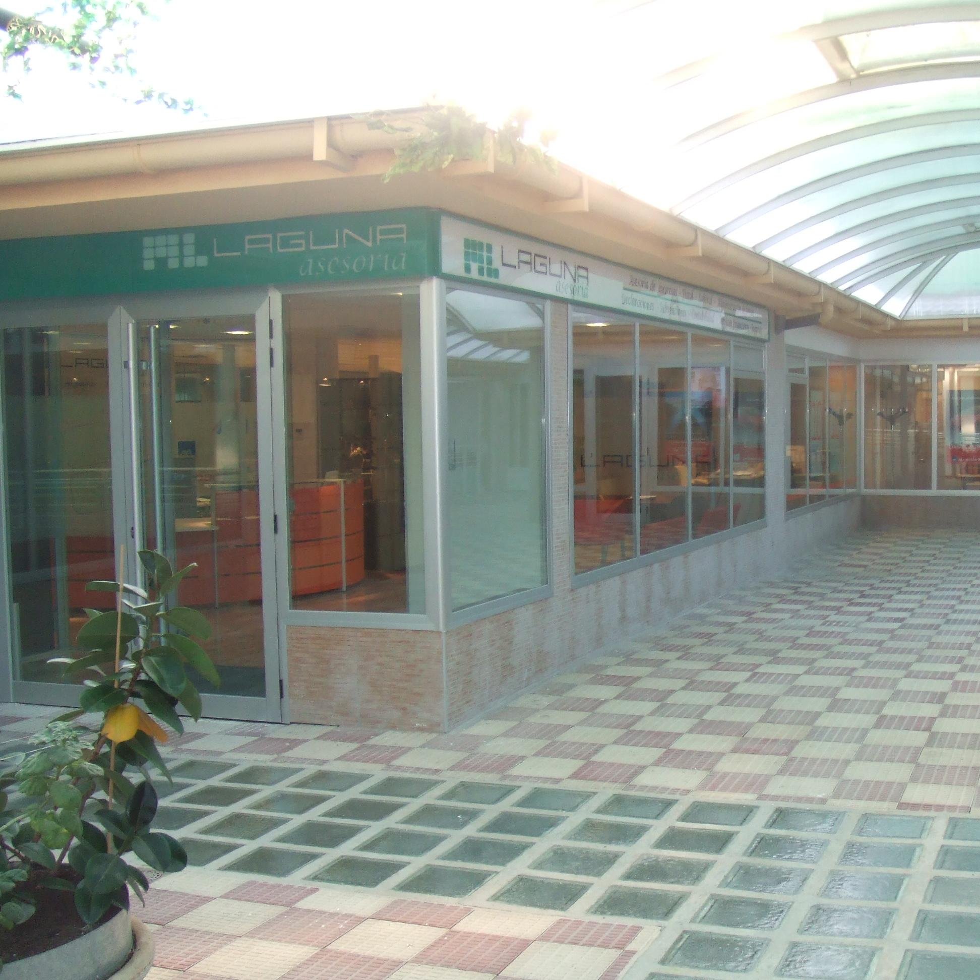 PATRIALSARI's profile picture. 