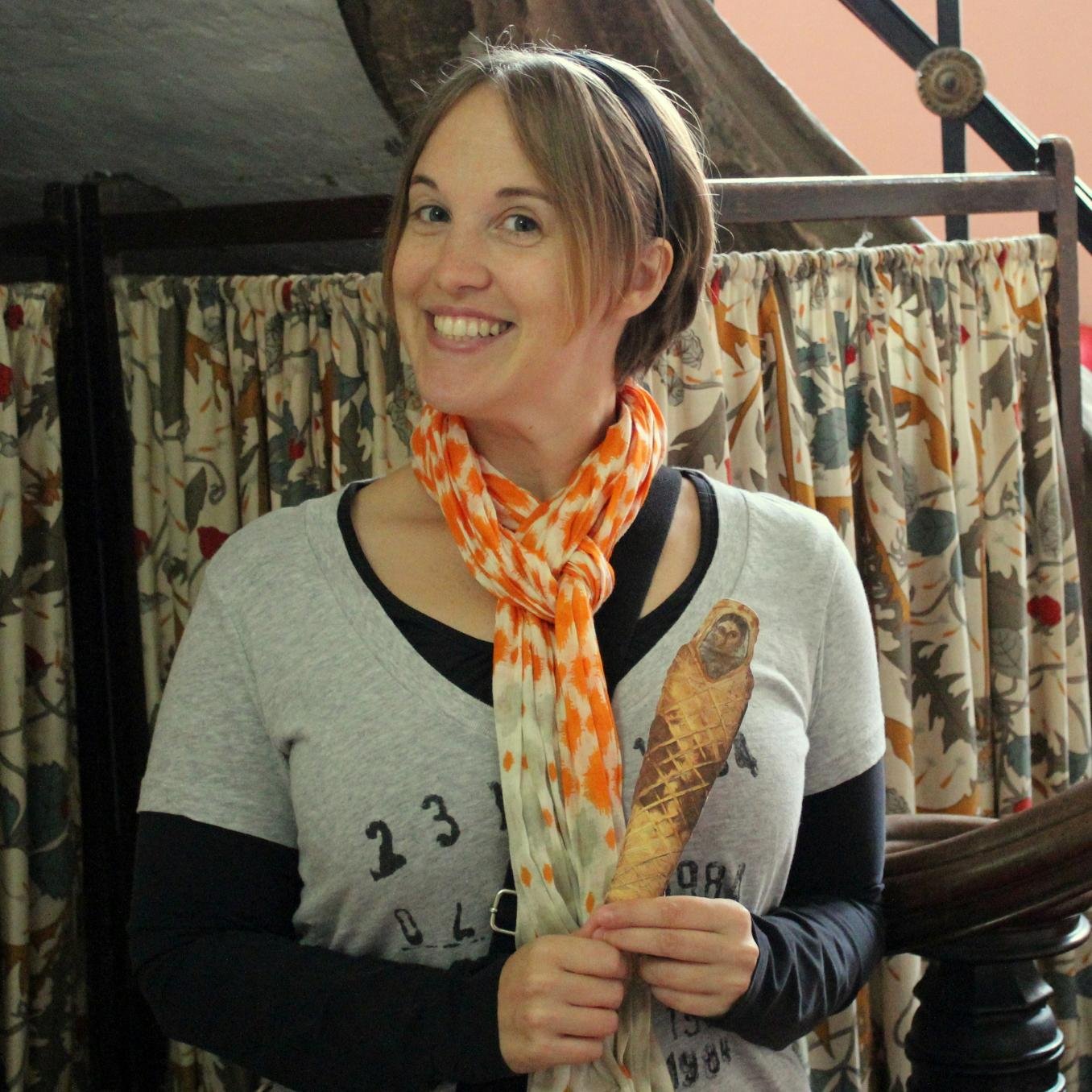 deathandcaches's profile picture. Humanist, thanatology student, word nerd. Here for the medieval skeleton art. 💀