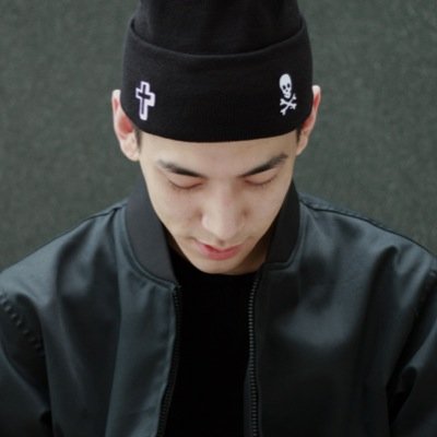 lvrshtrs's profile picture. 