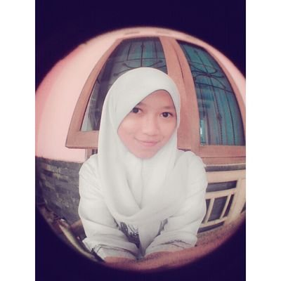 SophiaApriliani's profile picture. 