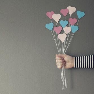 ‏‏‏‏‏من يظن انه يعرفني فل يعلم انه مخطئ  .                                                                         أدخل هناا لن تجد م يفيدكك ؟!! .