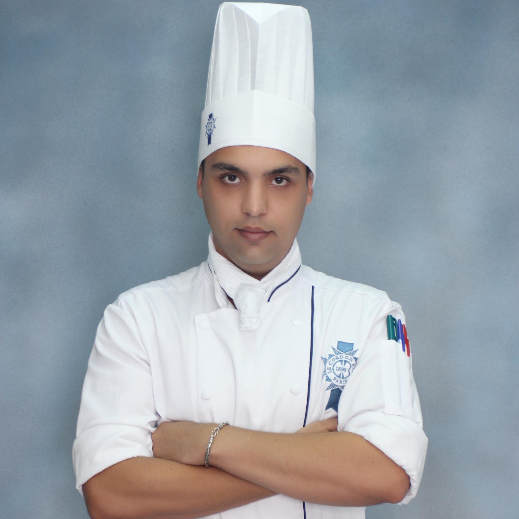 I am Gustavo Pasquini, from São Paulo, Brazil and according to me; food is the best way to connect people with each other. My passion for healthy and delicious